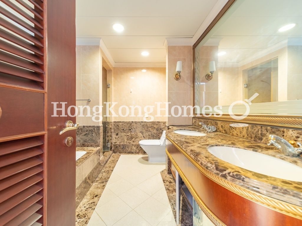 Second Ensuite Bathroom — Regalia Bay, Stanley