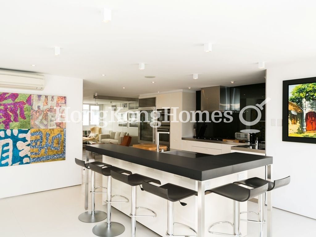 Kitchen — Beach Pointe, Stanley