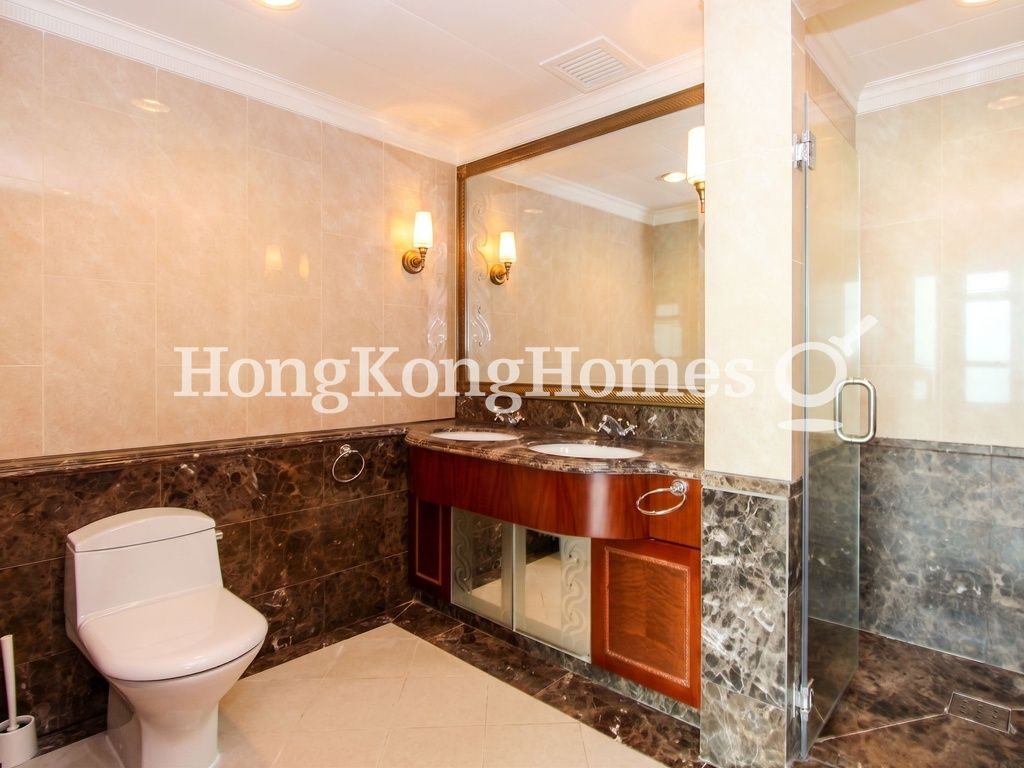 Second Ensuite Bathroom — Regalia Bay, Stanley