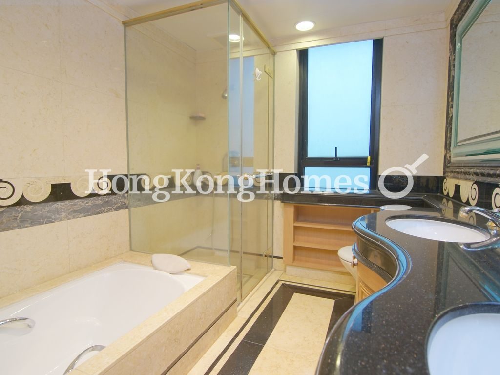 Master Bathroom — The Leighton Hill - Block 03, Happy Valley
