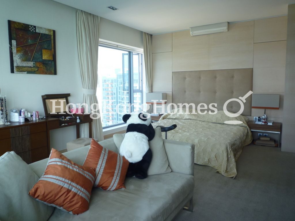 Master Bedroom — Residence Bel-air - Phase 02, South Tower 01, Pokfulam