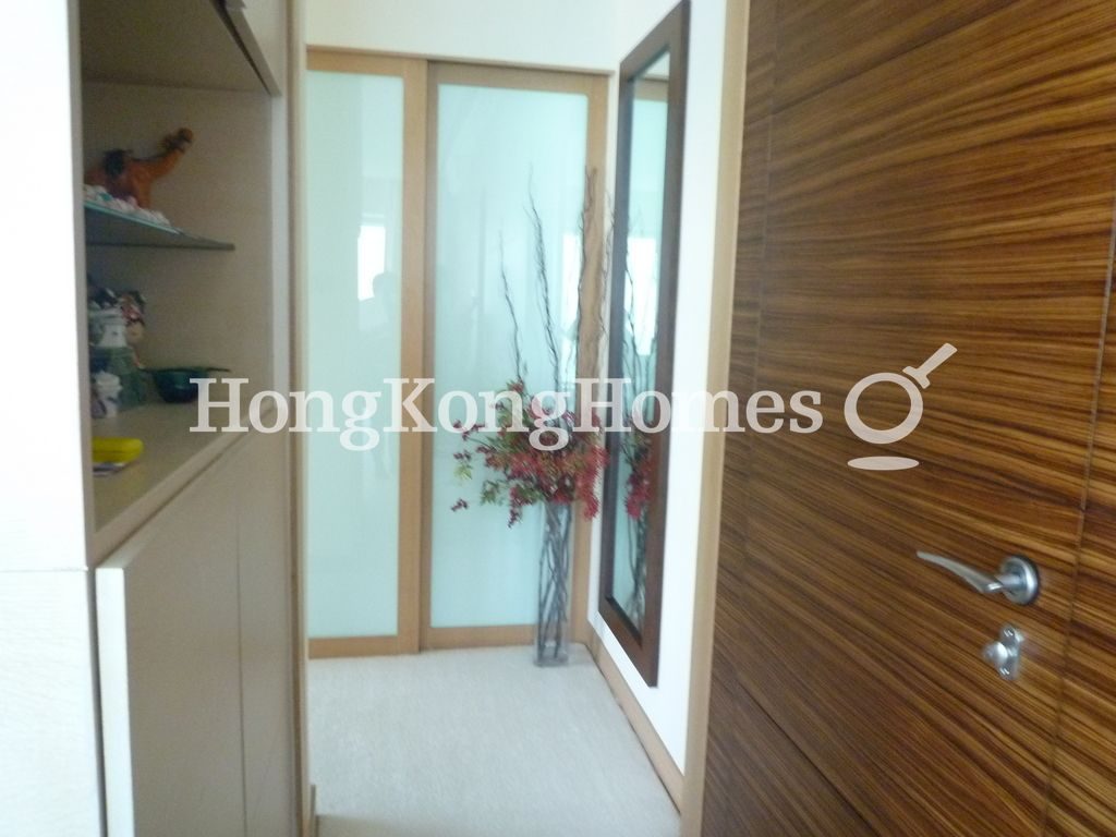 Concealed Storage — Residence Bel-air - Phase 02, South Tower 01, Pokfulam