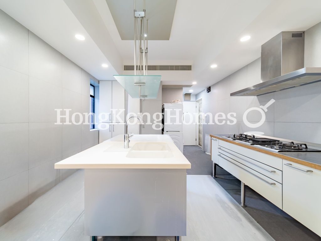 Kitchen — Regent on the Park - Block 02, Mid-levels Central