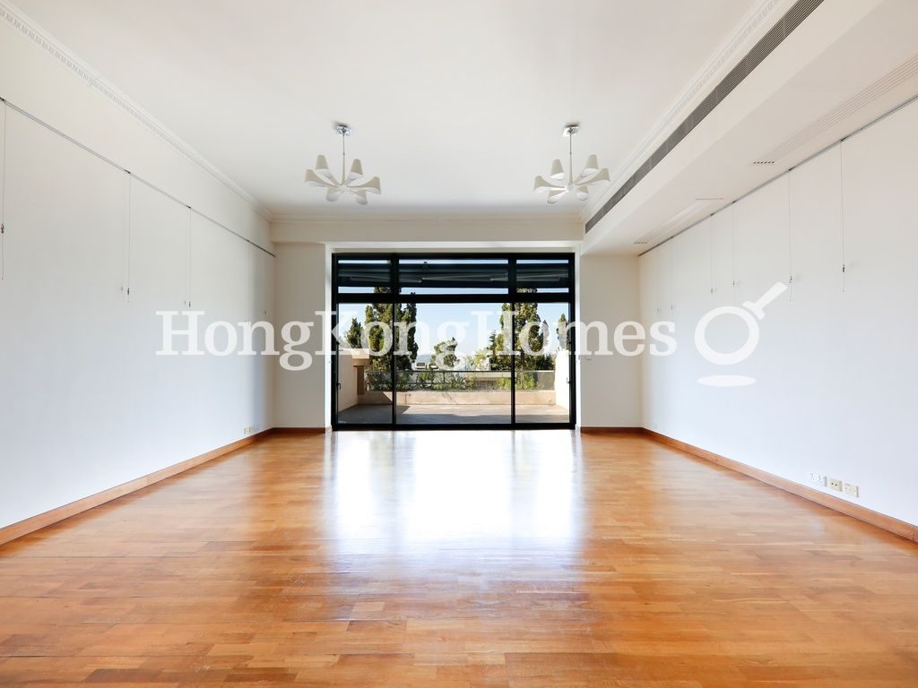 Living Room — Regalia Bay, Stanley