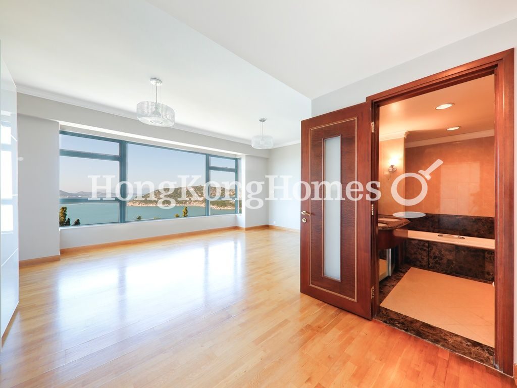Second Ensuite Bedroom — Regalia Bay, Stanley
