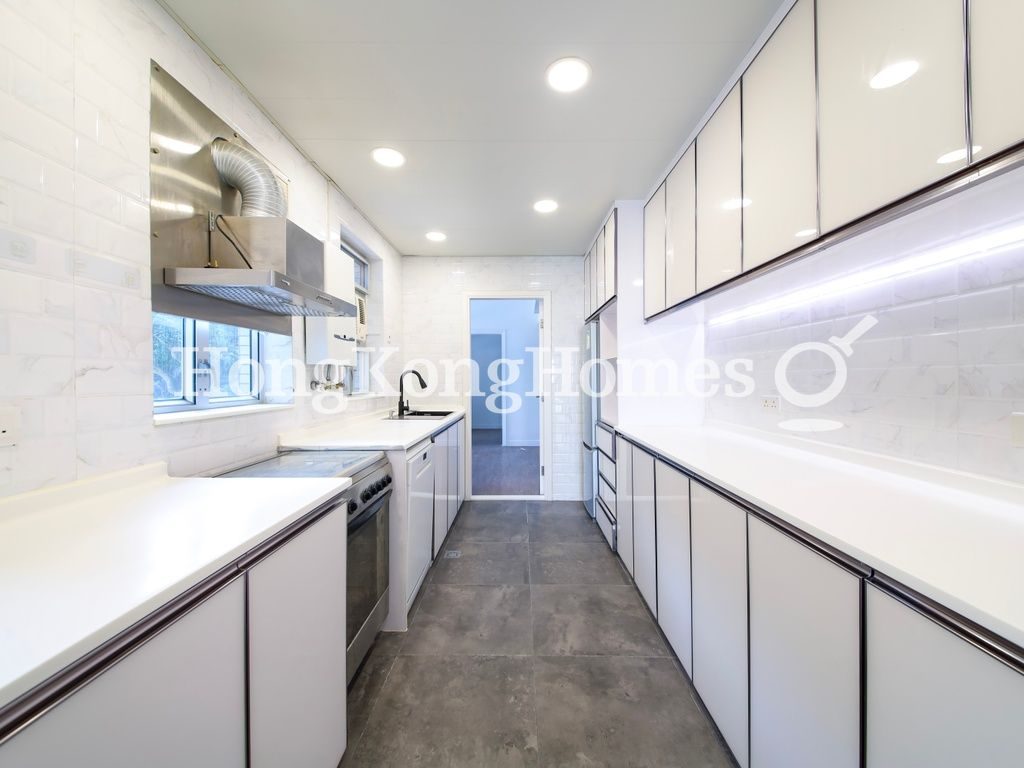 Kitchen — Repulse Bay Garden - Block 03-04, Repulse Bay