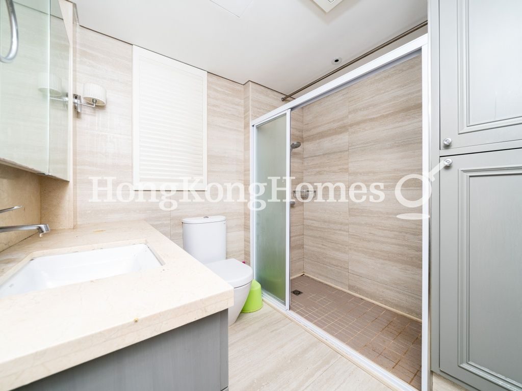 Guest Bathroom — Repulse Bay Road, 3, Repulse Bay