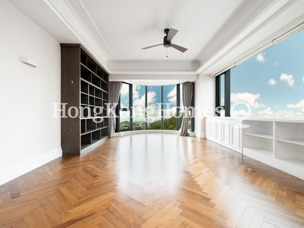 Living and Dining Room — Repulse Bay Road, 3, Repulse Bay