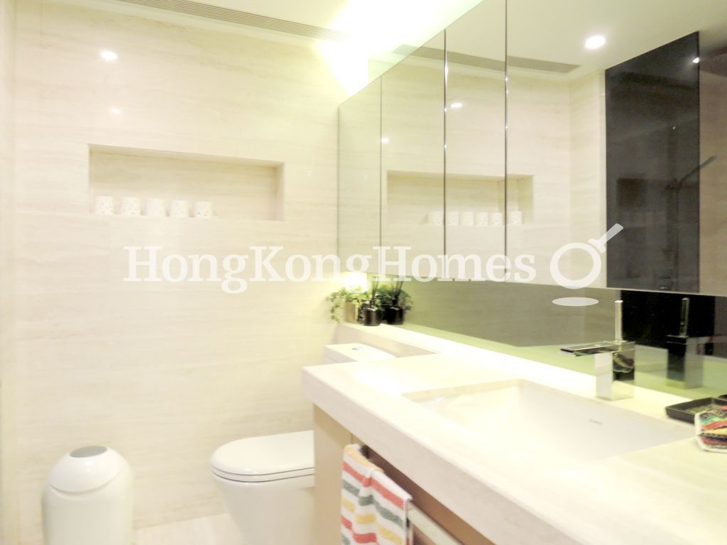 Guest Bathroom — Hampton, Happy Valley