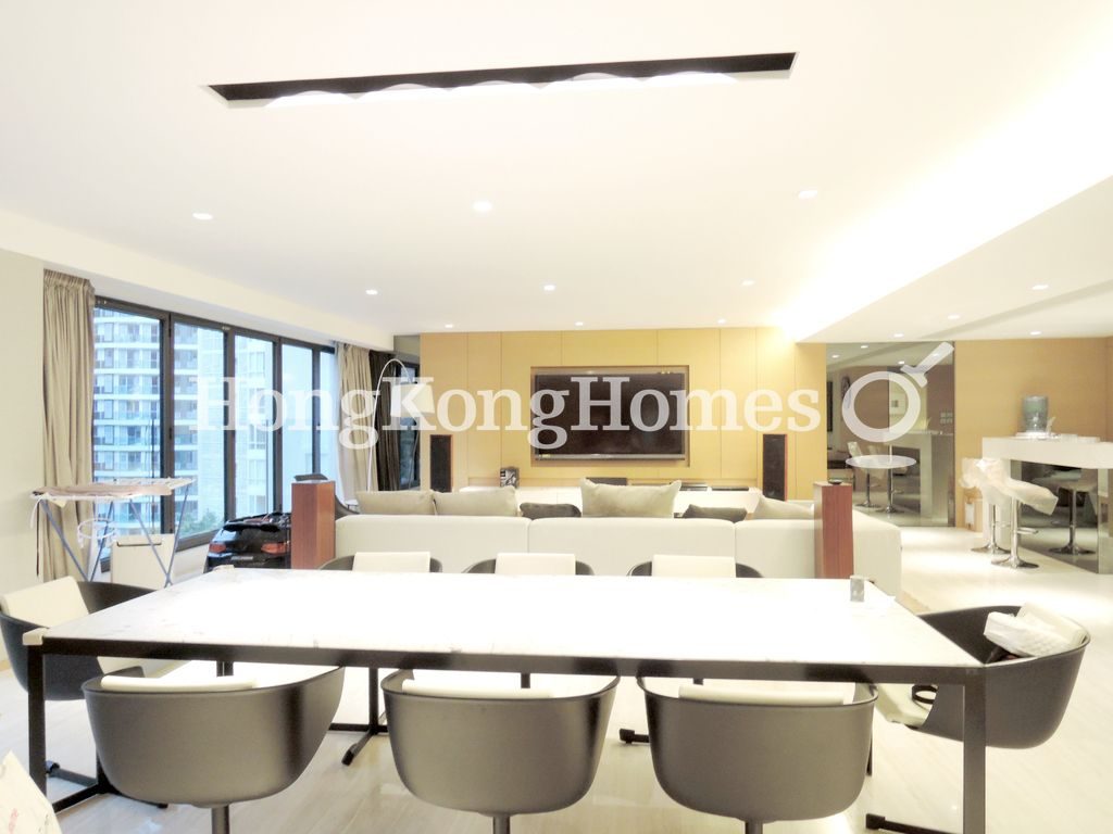 Living and Dining Room — Hampton, Happy Valley