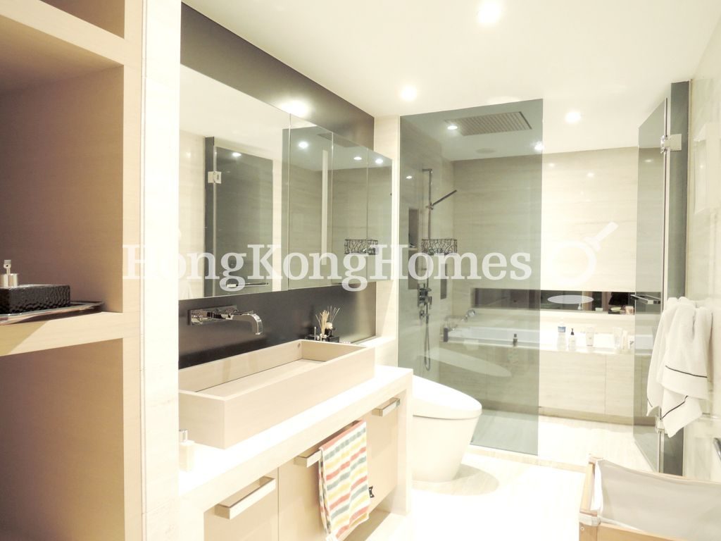 Master Bathroom — Hampton, Happy Valley