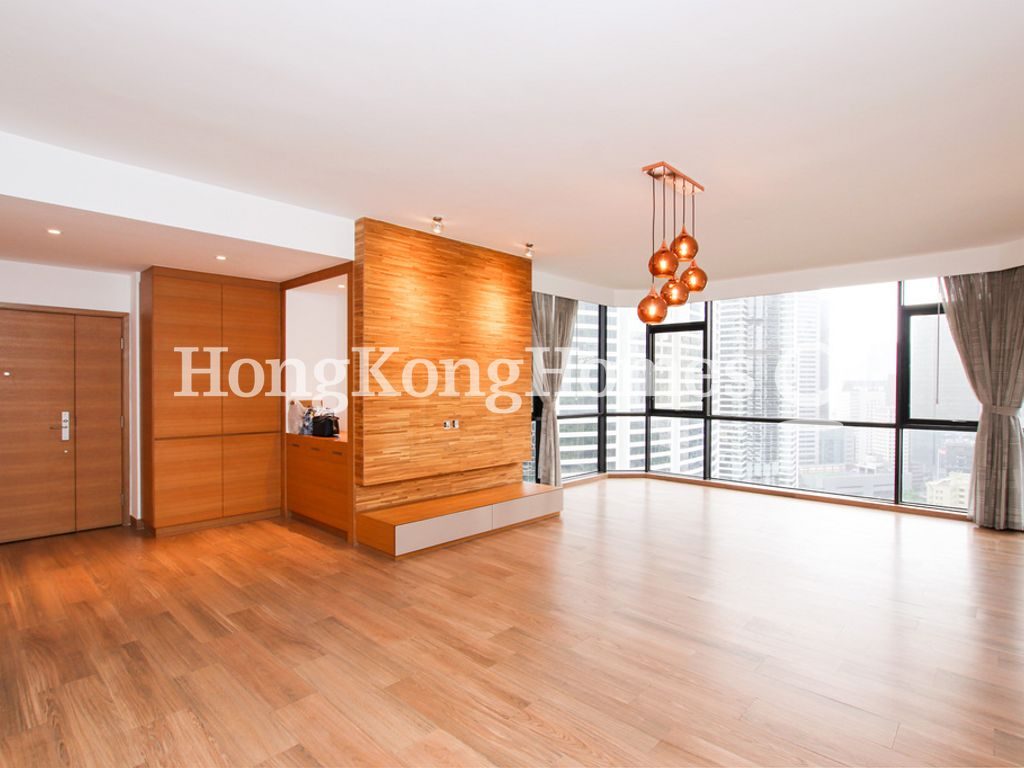 Living and Dining Room — Regent on the Park - Block 02, Mid-levels Central