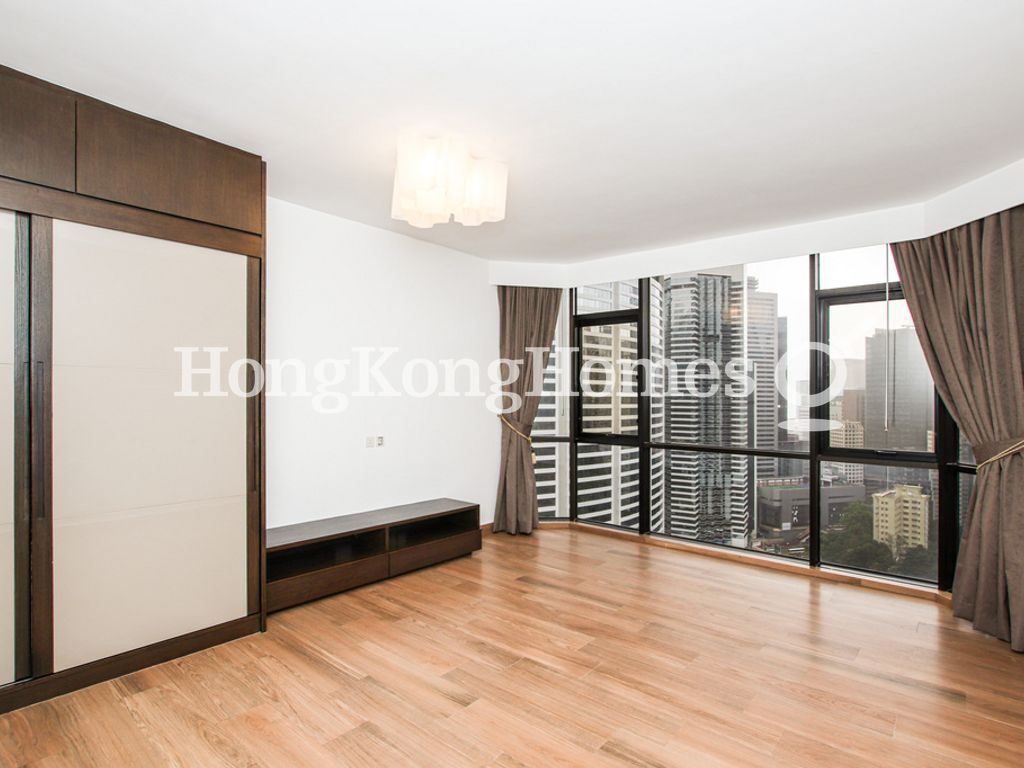 Master Bedroom — Regent on the Park - Block 02, Mid-levels Central