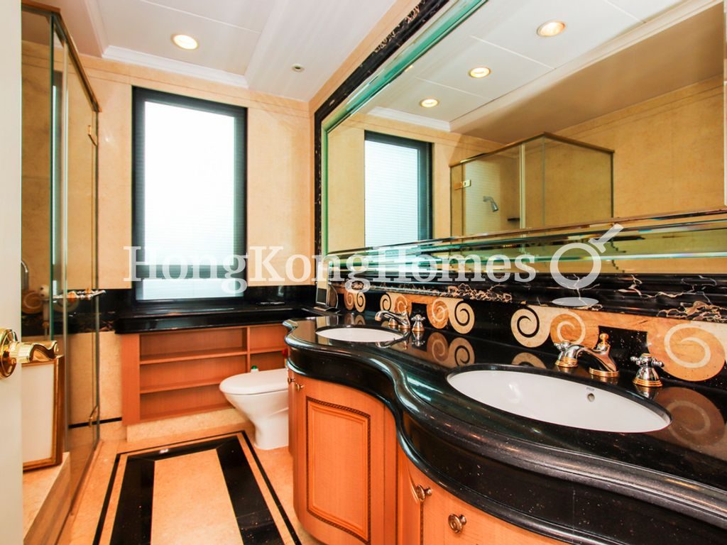 Master Bathroom — The Leighton Hill - Block 05, Happy Valley
