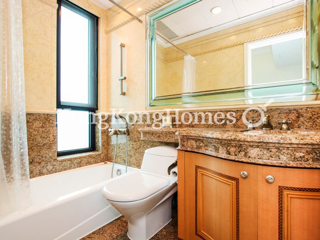 Second Ensuite Bathroom — The Leighton Hill - Block 05, Happy Valley