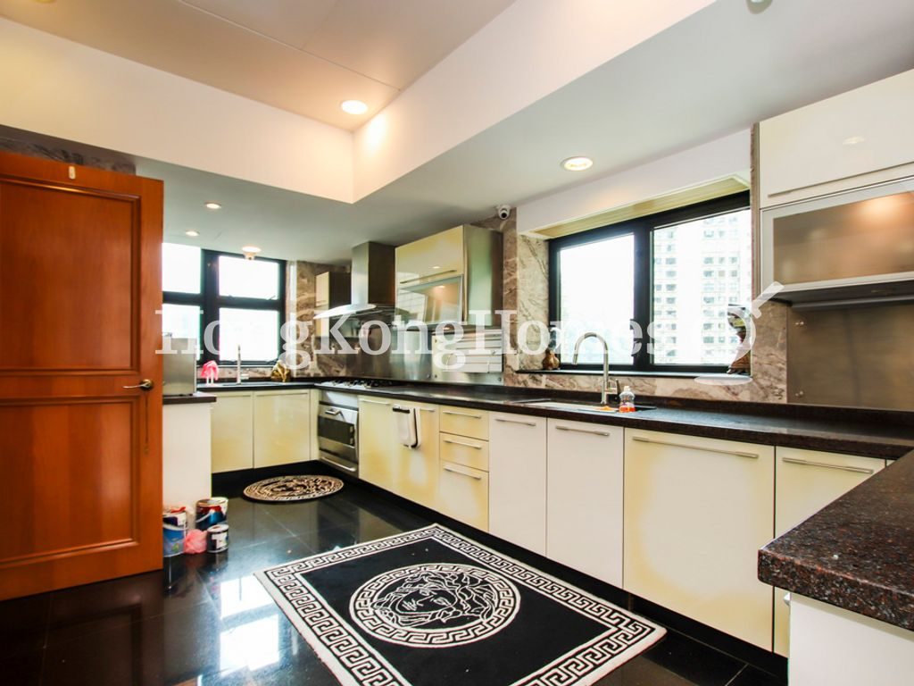 Kitchen — The Leighton Hill - Block 05, Happy Valley
