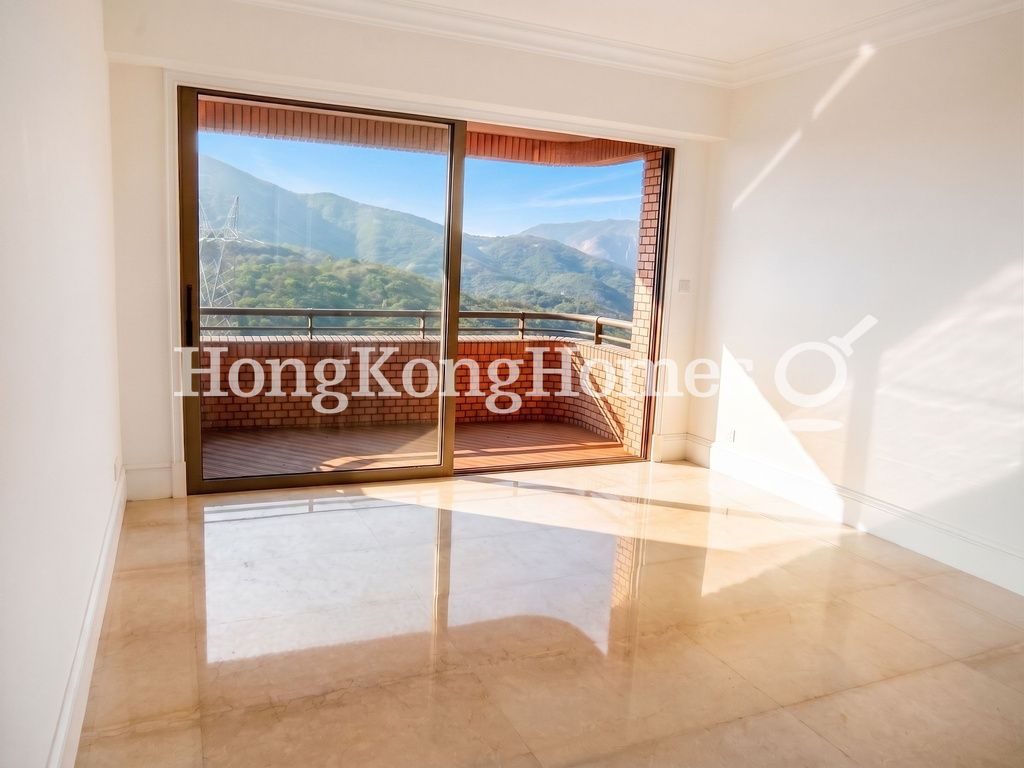 Dining Room — Hong Kong Parkview - Tower 17, Repulse Bay