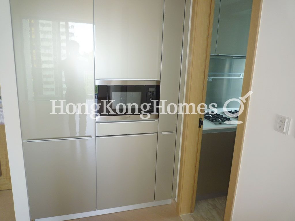 Microwave in Dining Area — Larvotto - Block 10, Ap Lei Chau