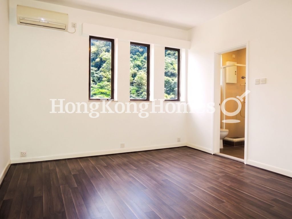 Second Ensuite Bedroom — Leon Court, Mid-levels East