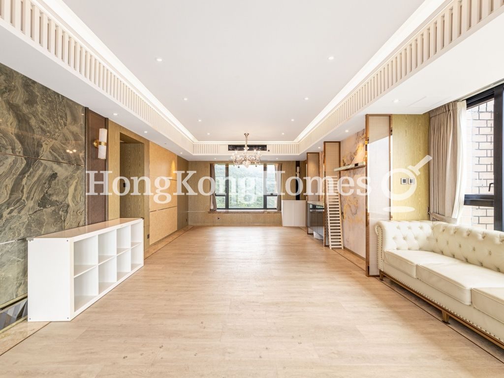 Living and Dining Room — Repulse Bay Road, 3, Repulse Bay