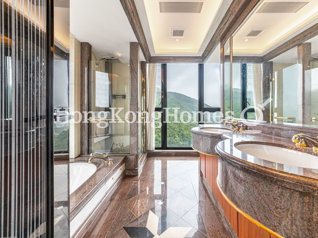 Master Bathroom — Repulse Bay Road, 3, Repulse Bay