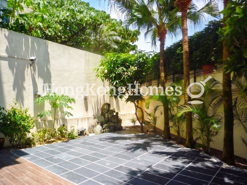 Private Terrace off Dining Room — The Redhill Peninsula - Palm Drive, Tai Tam