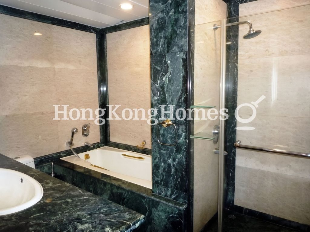 Master Bathroom — The Redhill Peninsula - Palm Drive, Tai Tam