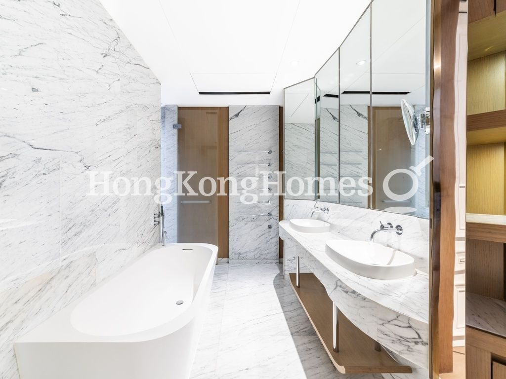 Master Bathroom — Argenta, Mid-levels West