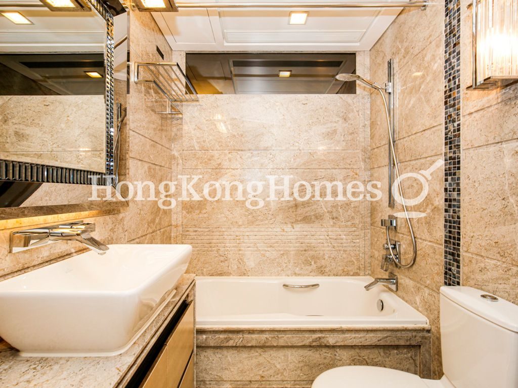 Second Ensuite Bathroom — Kennedy Park at Central, Mid-levels Central