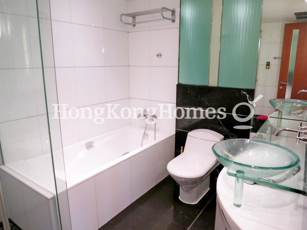 Master Bathroom — The Harbourside - Tower 1, Tsim Sha Tsui