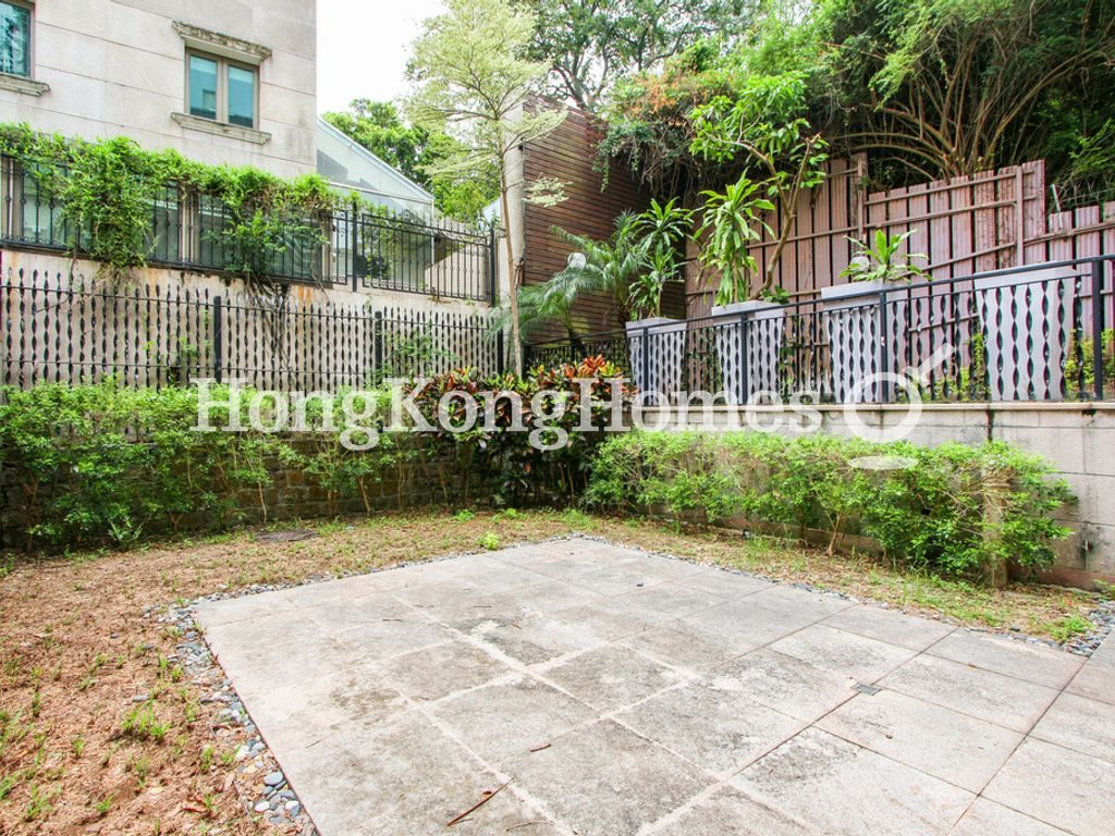Private Garden off Living & Dining Room — L'Harmonie, Stanley