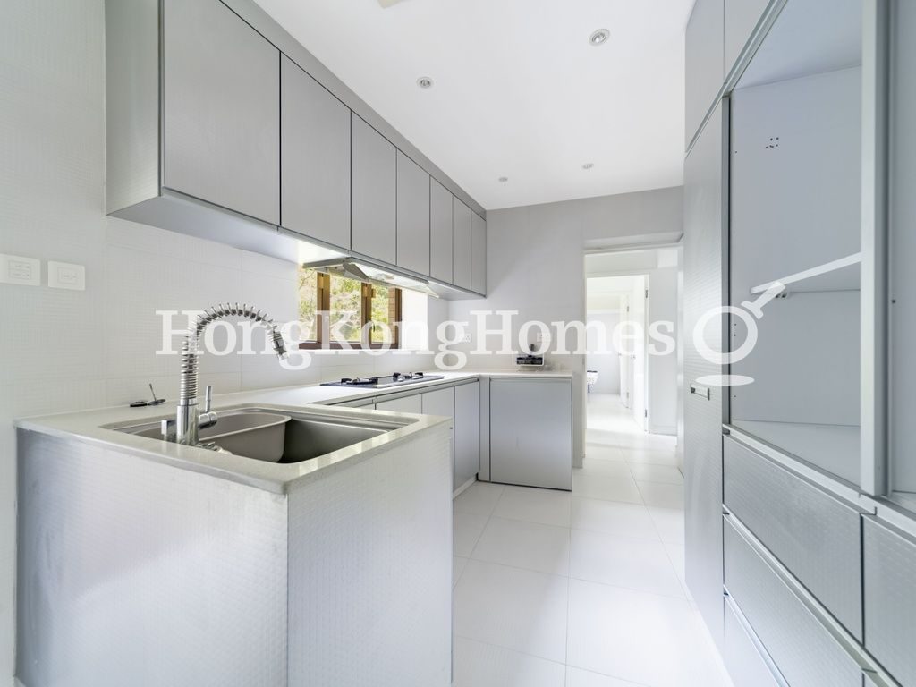 Kitchen — Ruby Court - Block 01, Repulse Bay