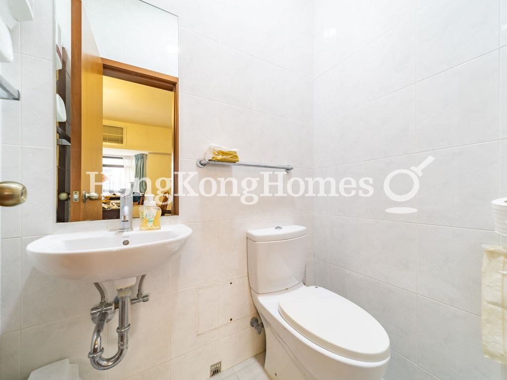 Second Ensuite Bathroom — Kennedy Heights, Mid-levels Central