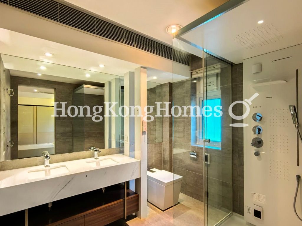 Second Ensuite Bathroom — Villa Verde - Block A, The Peak