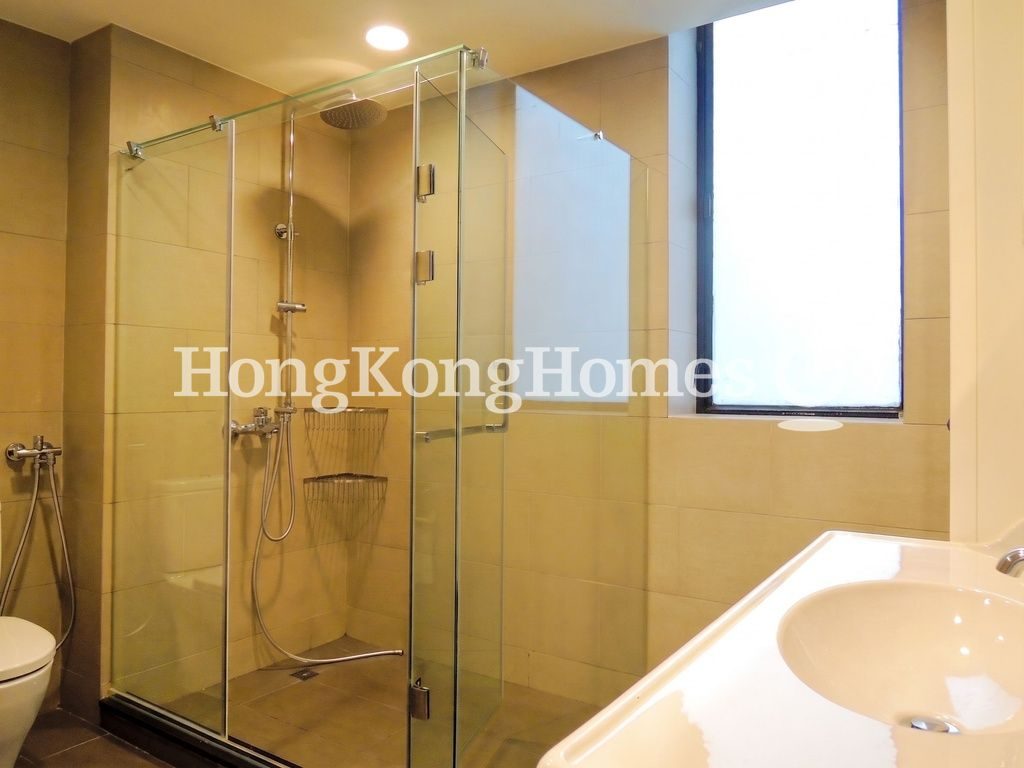Third Ensuite Bathroom — Century Tower II, Mid-levels Central