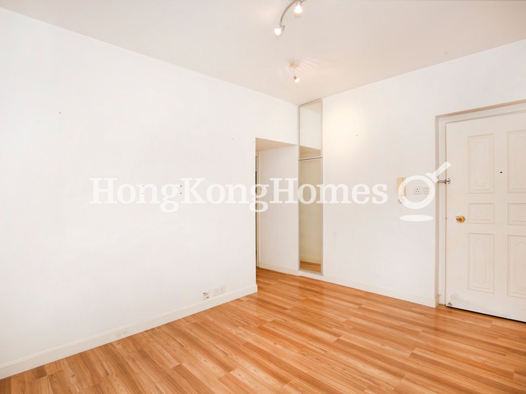 Living and Dining Room — May Mansion, Happy Valley