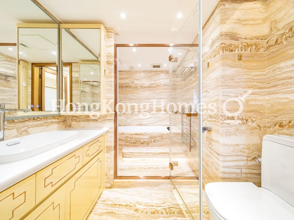 Master Bathroom — Estoril Court - Block 03, Mid-levels Central