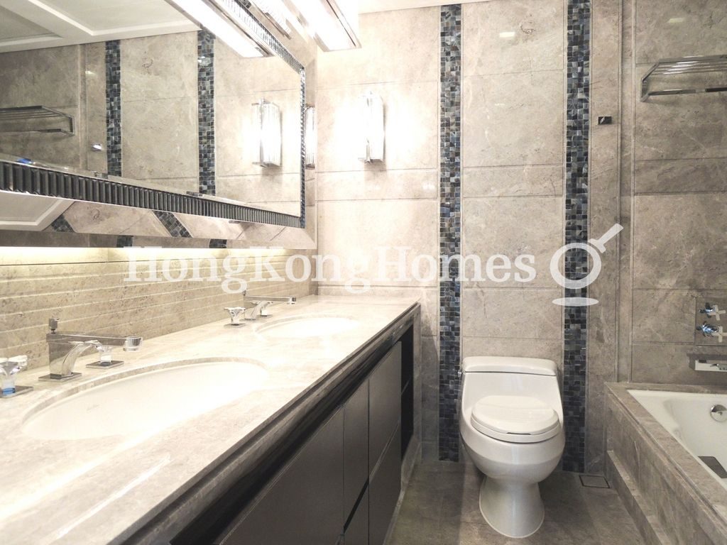 Master Bathroom — Kennedy Park at Central, Mid-levels Central