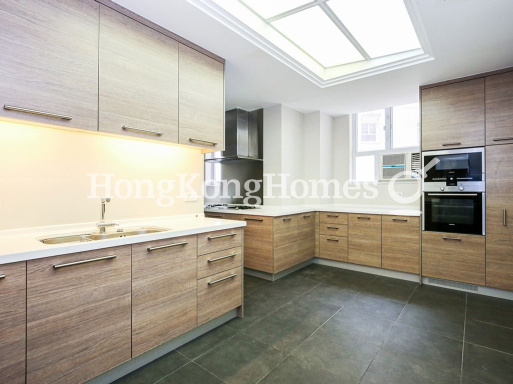 Kitchen — La Hacienda - Apartment A, The Peak