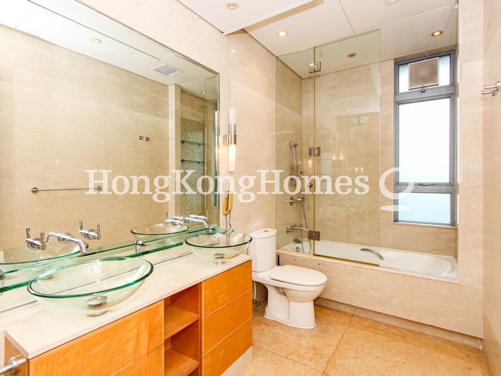 Master Bathroom — Residence Bel-air - Phase 01, Tower 06, Pokfulam