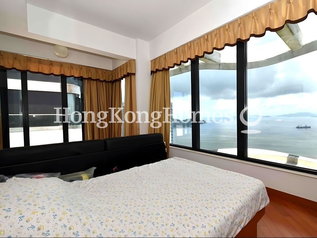 Master Bedroom — Residence Bel-Air - Phase 06 - Bel-Air No. 8, Tower 5, Pokfulam