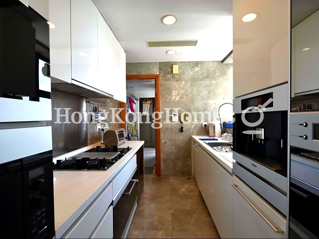 Kitchen — Residence Bel-Air - Phase 06 - Bel-Air No. 8, Tower 5, Pokfulam