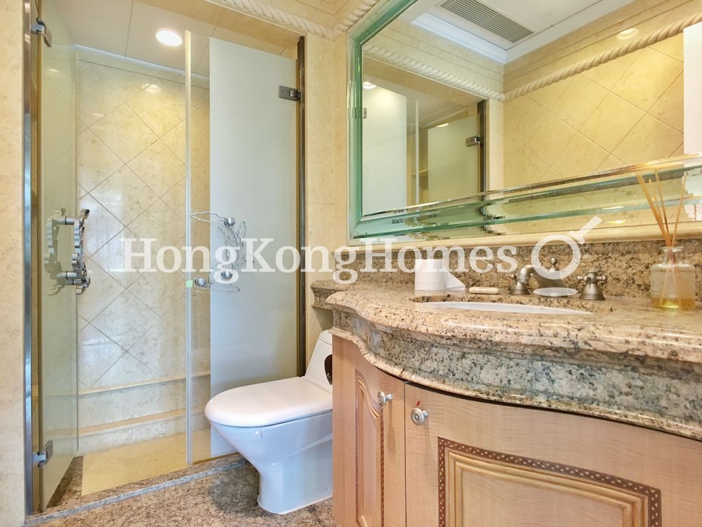 Guest Bathroom — The Leighton Hill - Block 05, Happy Valley
