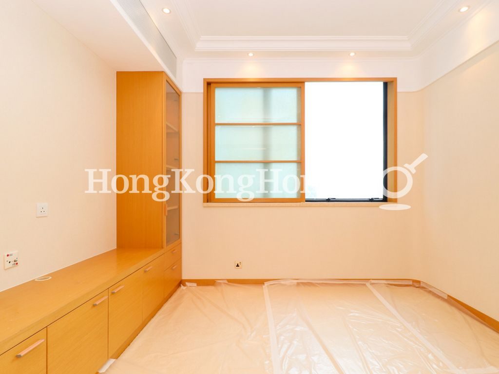 Family Room — Century Tower II, Mid-levels Central