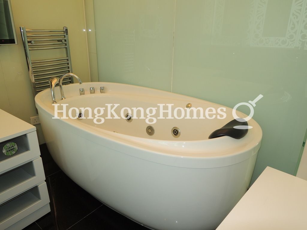 Master Bathroom — Residence Bel-air - Phase 02, South Tower 03, Pokfulam