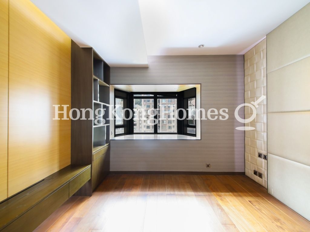 Second Ensuite Bedroom — Kennedy Heights, Mid-levels Central