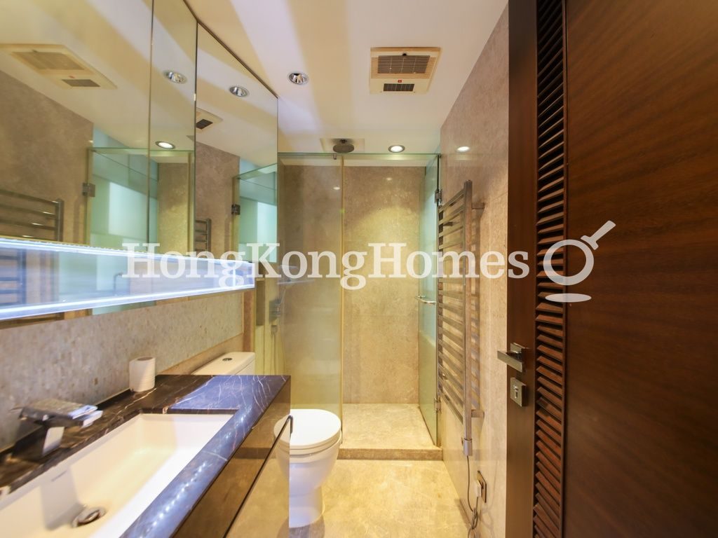 Second Ensuite Bathroom — Kennedy Heights, Mid-levels Central