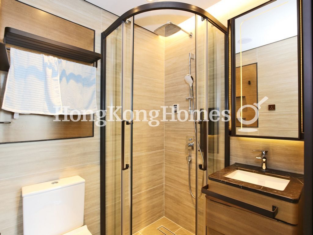 Ensuite Bathroom — One Artlane, Sai Ying Pun