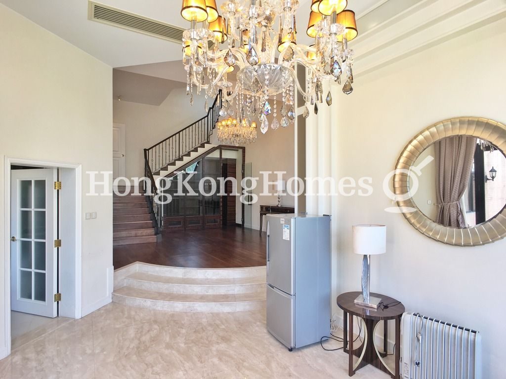 photo 5 — Belleview Place, Repulse Bay