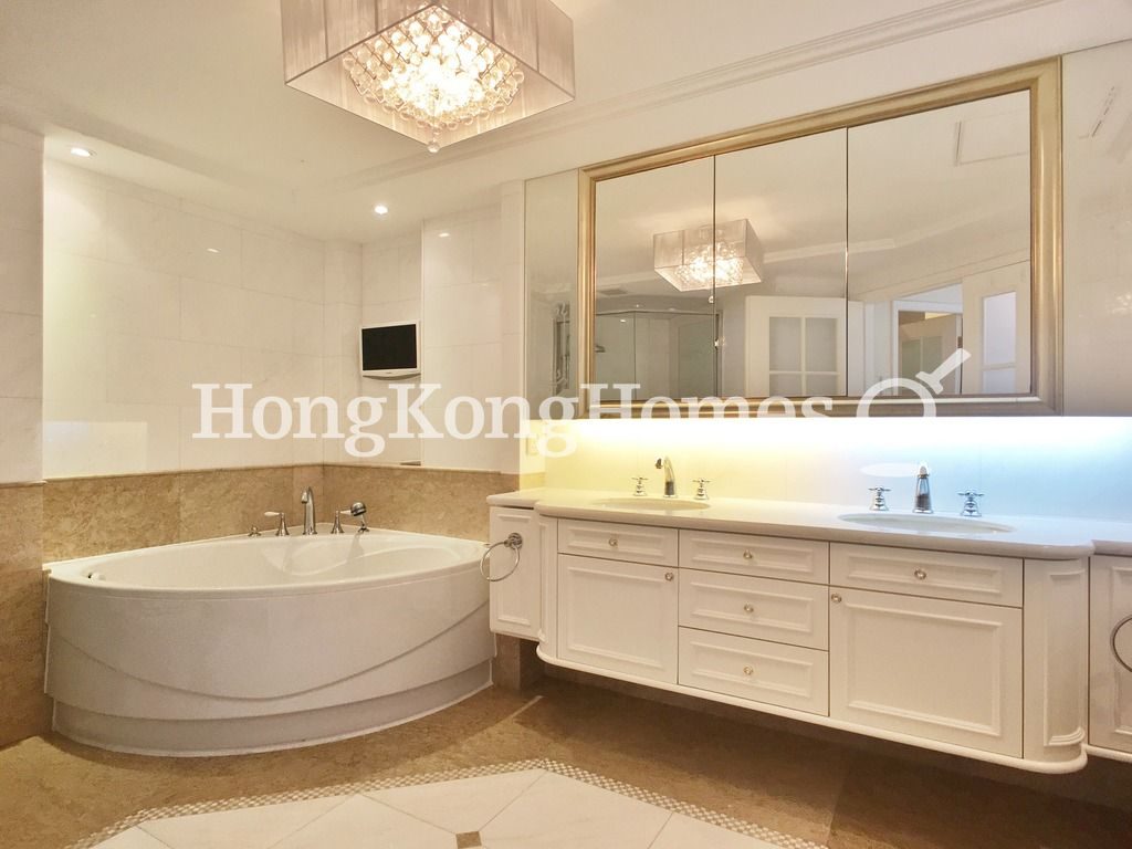 photo 7 — Belleview Place, Repulse Bay